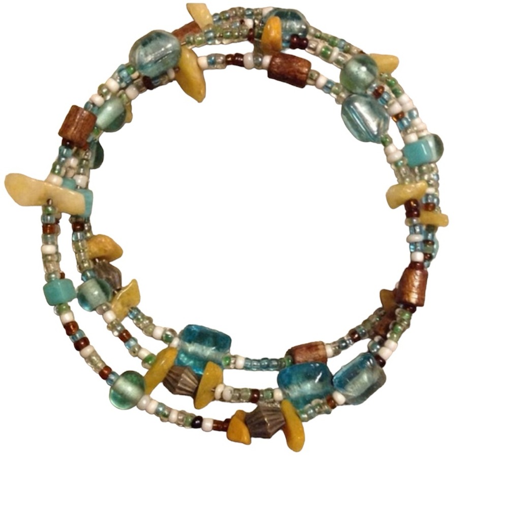EUC Vintage multi-row stretch bracelet, natural stones with beads .
